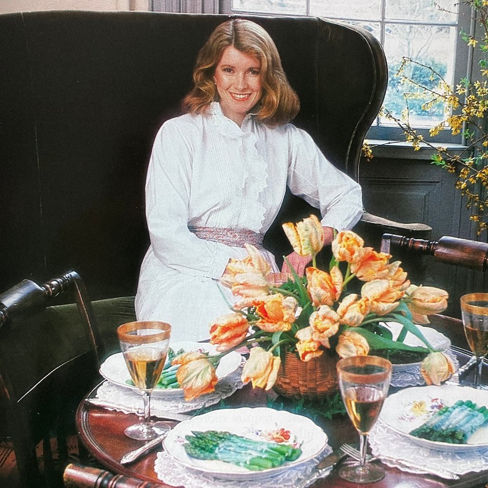 Entertaining by Martha Stewart 1982 HCDJ Vintage Cookbook Party Planning